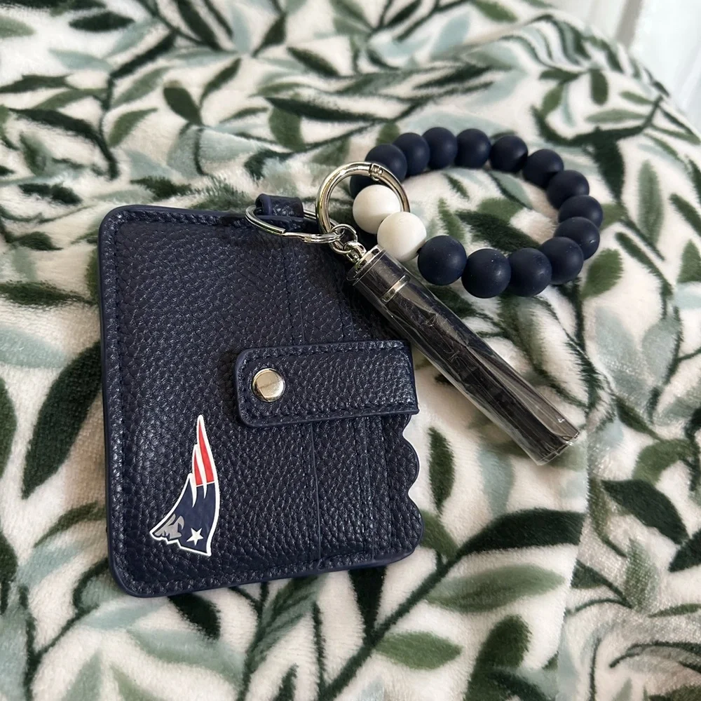 Navy Blue‎ Patriots Keychain Wallet